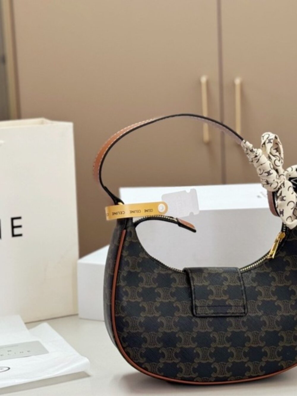 CELINE Bag - Picture 3 of 5